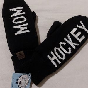 NEW "Hockey Mom" fleece-lined mittens